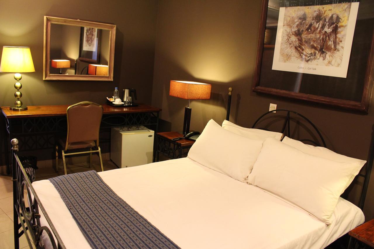 Le Loft Hotel Bamako Buitenkant foto